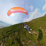 Vuelo en parapente en Pomasqui Mitad del Mundo Quito Ecuador